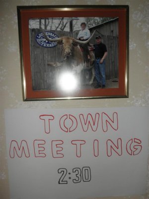 Lukenbach, TX picture and town meeting sign