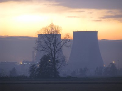 La centrale al tramonto