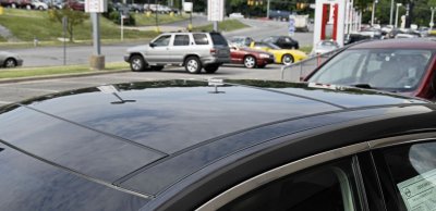 dual panel moonroof  closed.jpg