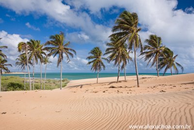 Praia da Enseada dos Patos, Itarema, Ceara 1312 091024.jpg