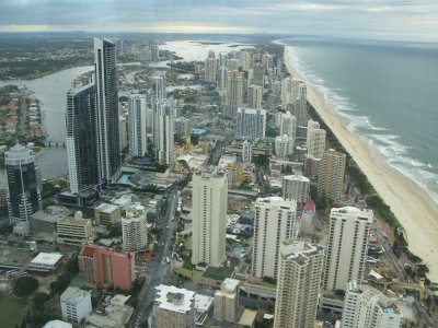 Gold Coast Q1 building view looking north