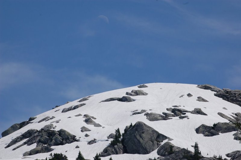 moon and mountains