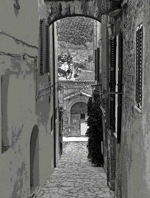 Narrow alley