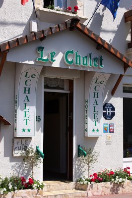 Le Chalet.jpg