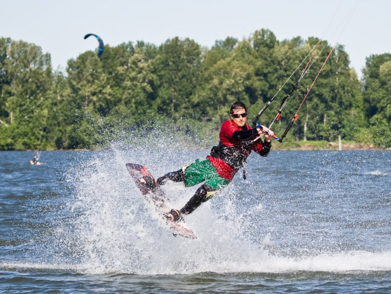 June 27 08 Sauvie Kiteboarding-918.jpg