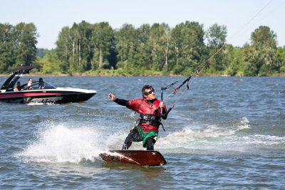 June 27 08 Sauvie Kiteboarding-584.jpg