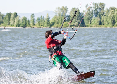 June 27 08 Sauvie Kiteboarding-870.jpg