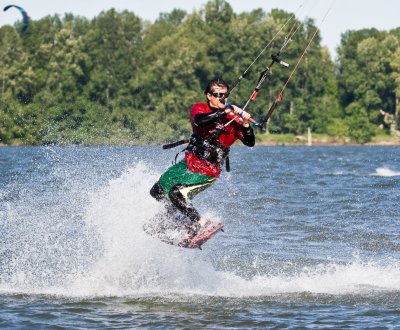 June 27 08 Sauvie Kiteboarding-919.jpg