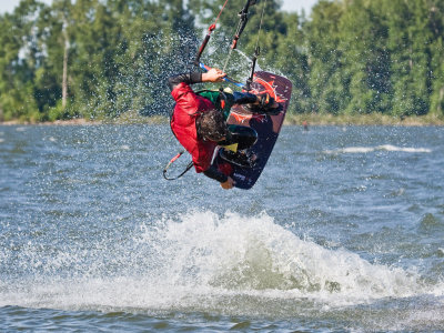 June 27 08 Sauvie Kiteboarding-937.jpg