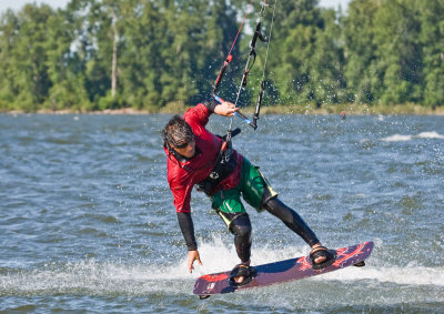 June 27 08 Sauvie Kiteboarding-939.jpg