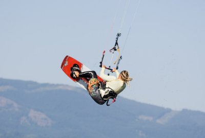 July 8 08 Stevenson Kiteboarding-210.jpg