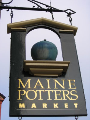 Portland Signage: Pottery