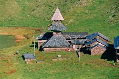 Temple, Prasar