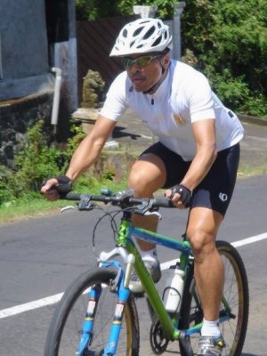 me - looking like an MTB racer wannabe. DPEX Heart of Bali Charity Ride