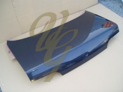 R32 Carbon Boot.jpg