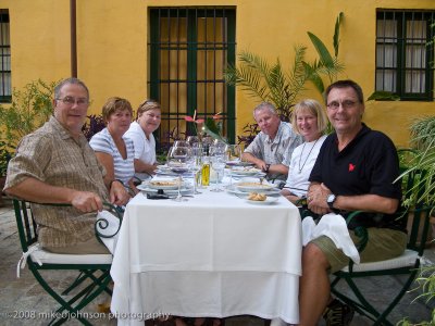 118Dinner in the Courtyard.jpg