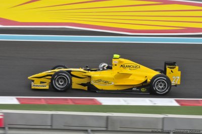 F1_AD2009_01144ew.jpg