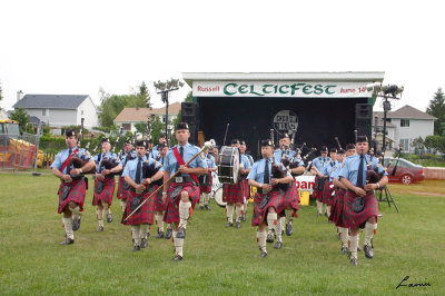 pipe band 54