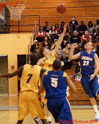 Queens Vs Lakehead 05966_filtered copy.jpg