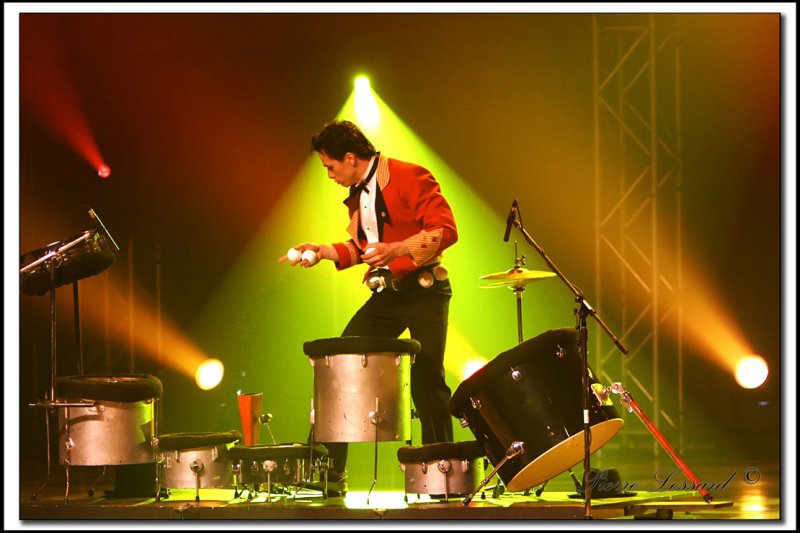 _MG_3636a   -  VINCENT DUB JONGLERIE ET BATTERIE  /  JUGGLERY  WITH  DRUMS