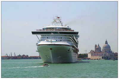 Cruise ship leaving Venice