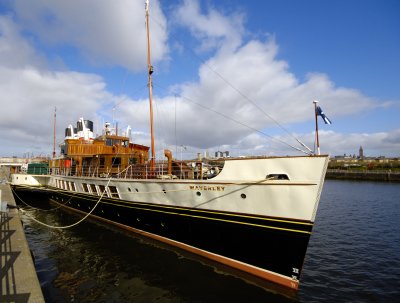 Glasgow, paddle steamer Waverley berthed on Clyde