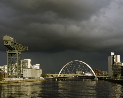 Glasgow Clyde Squinty Bridge & Finneston crane.
