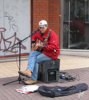 Belfast Street Musician Thomas Magee
