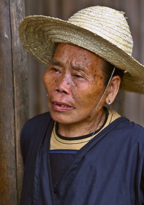 Kam female elder