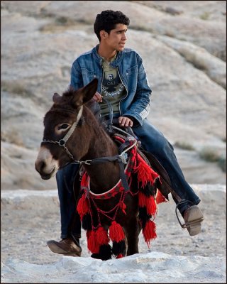 a local teenage who arrange donkey rides