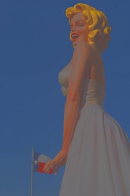 Marilyn Statue PS'd