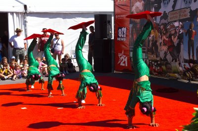 Chinese Acrobats 3