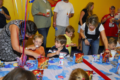 Jakes Party273nxjw.jpg