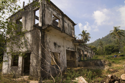 Abandoned villa in Kep