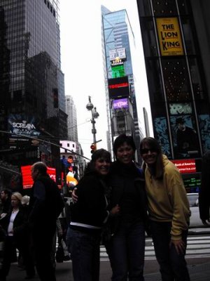 13. girls time square
