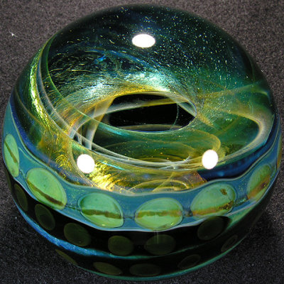 This is one of those marbles you can explore for hours with your flashlight or sunlight!