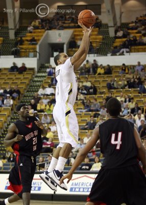Georgia Tech G Miller takes a short pull up jumper in the lane