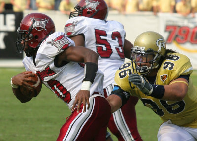 DT Joe Anoai runs down a Troy RB