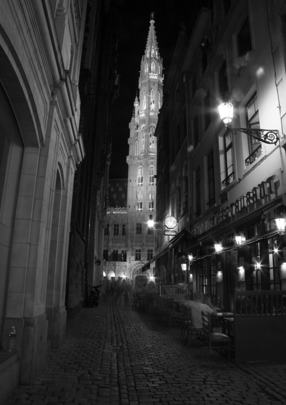 Street scene near Grand Place, Brussels