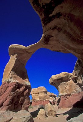 Sandstone Arch, Grand Staircase Escalante National Monument