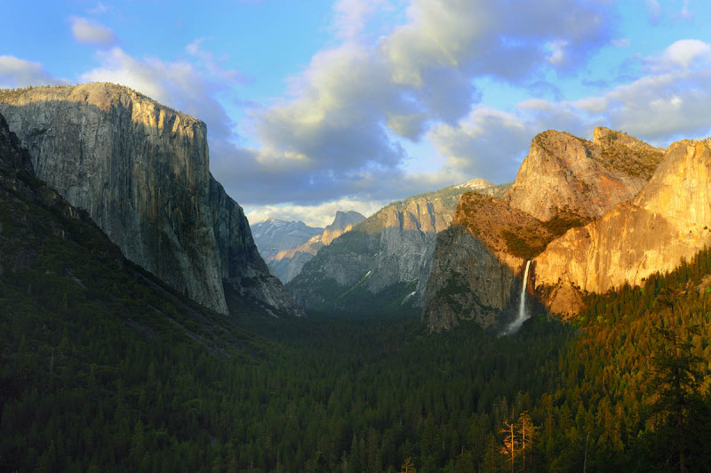 4039 Sun light at Tunnel View REVtif.jpg