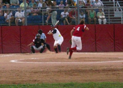 Danielle Henderson to Bustos