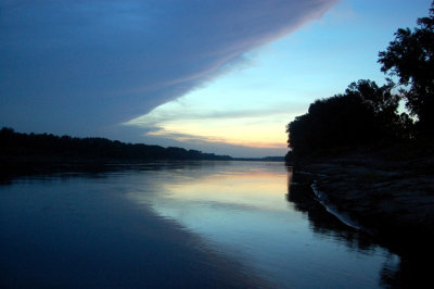I shot this about 0600 this morning. It was taken at the boat launch at Sugar Creek, Jackson County, Missouri. 