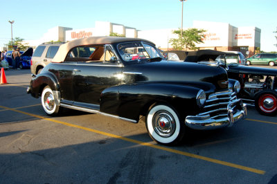 Thanks to my cousin Gary for identifying the model. Now this is all class. What a ride.
