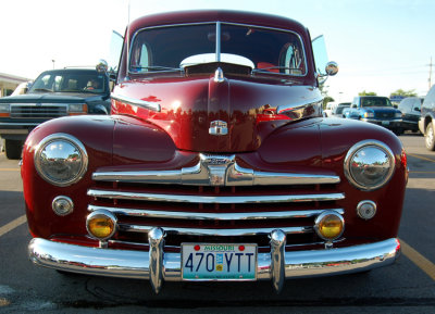 I love the front end on this old Ford.