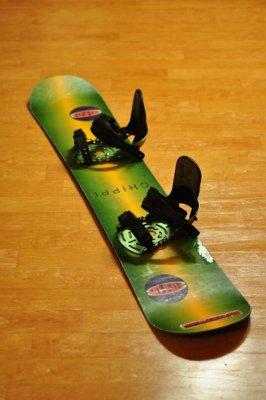 FOSFOR CHIPPI 148cm snowboard and bindings.