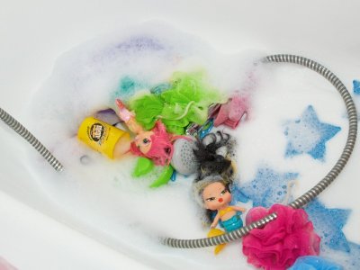 2008-06-24 Toys in bath