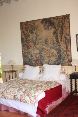 Les Baudry guest room