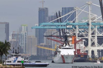 The USCGC BERTHOLF (WMSL 750) coming out of the Port of Miami, photo #1944