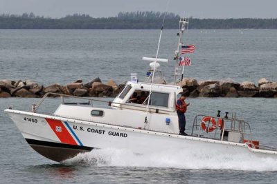 2008 - USCG 41-footer CG-41459 escorting the USCGC BERTHOLF out Government Cut stock photo #1958